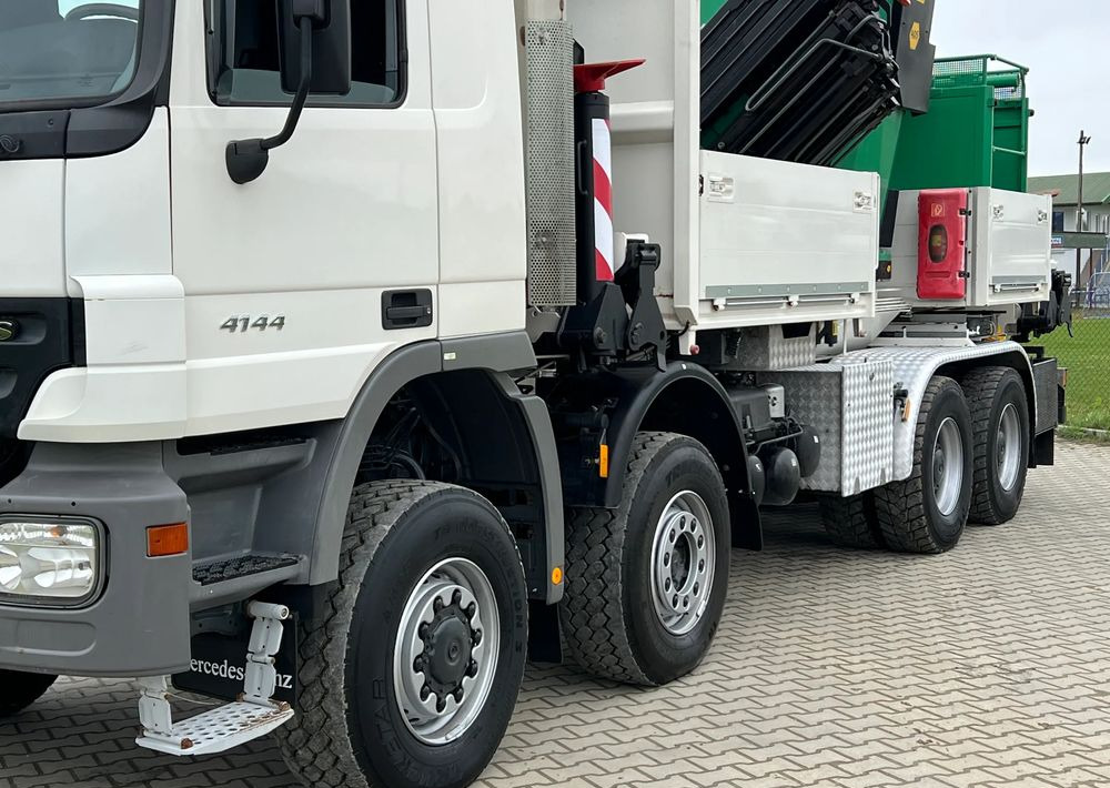 Mercedes-Benz * Mercedes 8x6 Actros 4144 * HDS Palfinger 150002 + FLY JIB PJ 170 * Dźwig * 40 TON * Wyciągarka * 35 Metrów * Kosz * - Автоманипулятор: фото 4 Mercedes-Benz * Mercedes 8x6 Actros 4144 * HDS Palfinger 150002 + FLY JIB PJ 170 * Dźwig * 40 TON * Wyciągarka * 35 Metrów * Kosz * - Автоманипулятор: фото 4