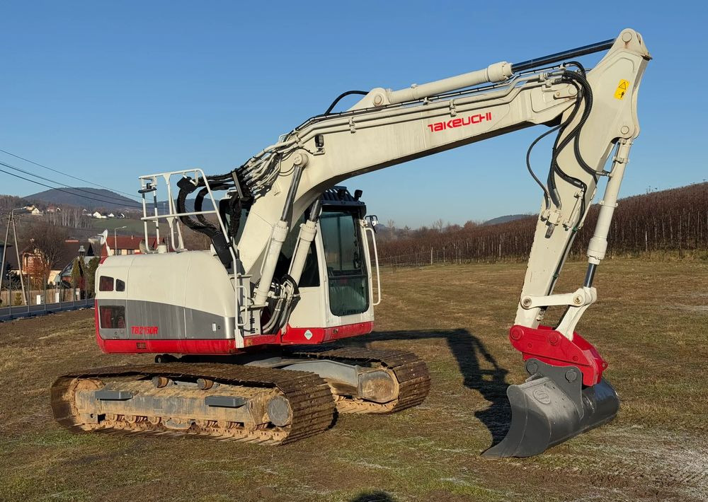 Takeuchi KOPARKA TAKEUCHI TB2150R 5100 MTH SPROWADZONA STAN PERFEKCYJNY - Гусеничный экскаватор: фото 2 Takeuchi KOPARKA TAKEUCHI TB2150R 5100 MTH SPROWADZONA STAN PERFEKCYJNY - Гусеничный экскаватор: фото 2