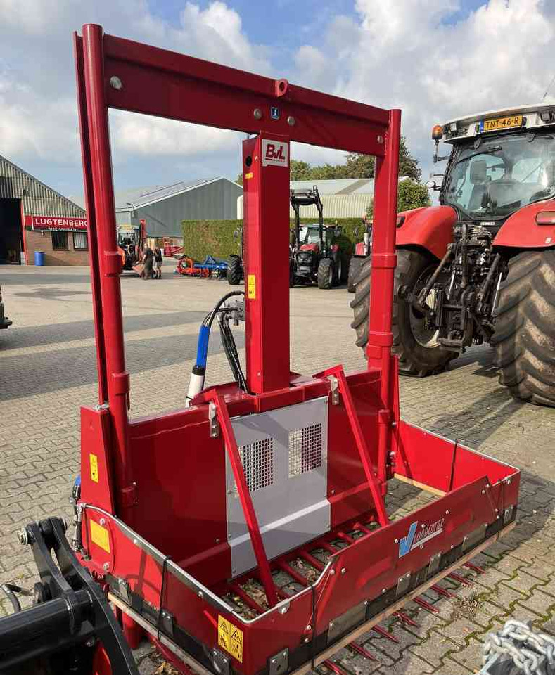BVL BVL van Lengerich Megastar 170 kuilsnijder voermachines - Техника для силоса: фото 1 BVL BVL van Lengerich Megastar 170 kuilsnijder voermachines - Техника для силоса: фото 1