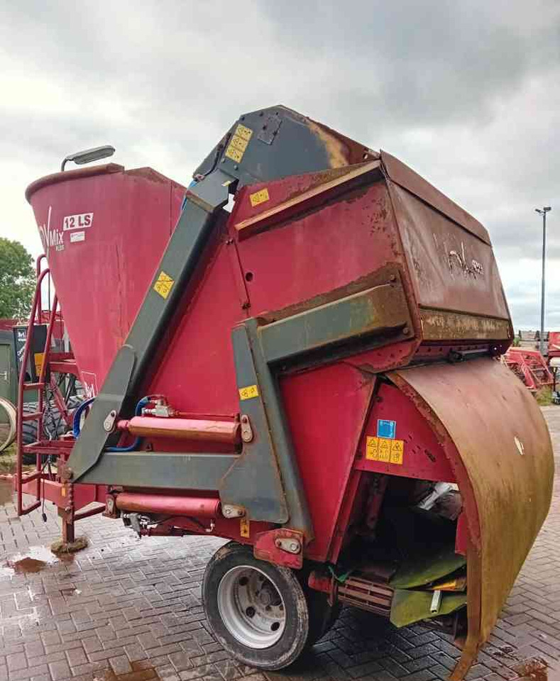 BVL V-Mix Plus 12 LS voermengwagen voermachines - Кормораздатчик: фото 5 BVL V-Mix Plus 12 LS voermengwagen voermachines - Кормораздатчик: фото 5