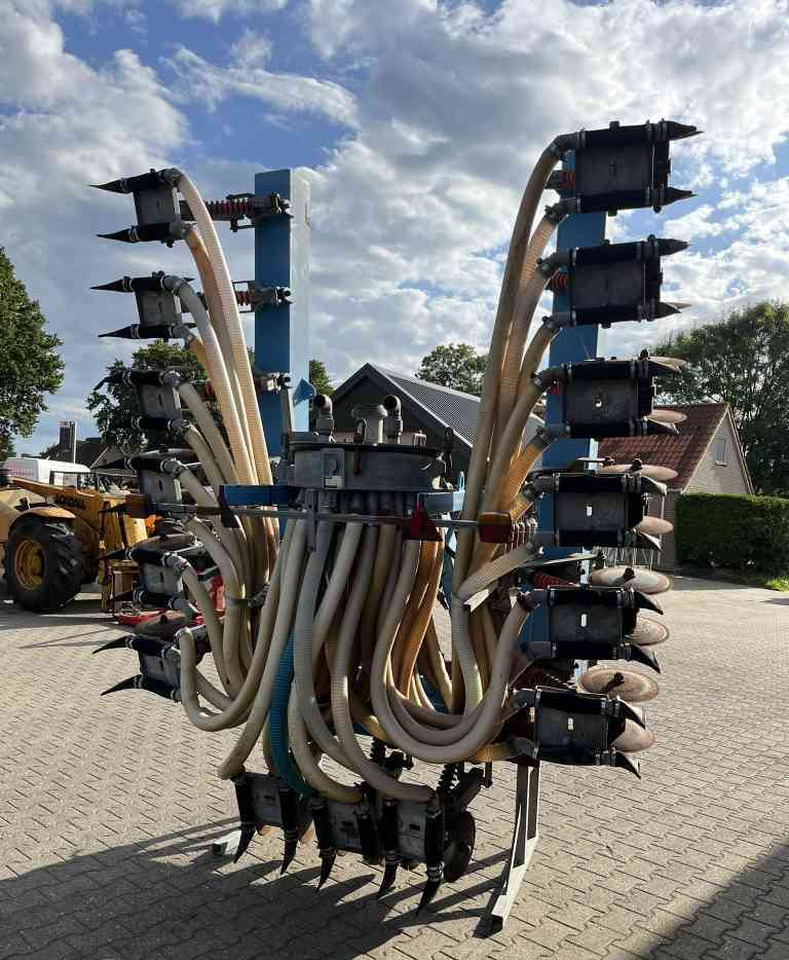 Duport Farmer 6030 DW Graslandbemester, zodebemester, mestverwerking - Адаптер для внутрипочвенного внесения удобрений: фото 4 Duport Farmer 6030 DW Graslandbemester, zodebemester, mestverwerking - Адаптер для внутрипочвенного внесения удобрений: фото 4