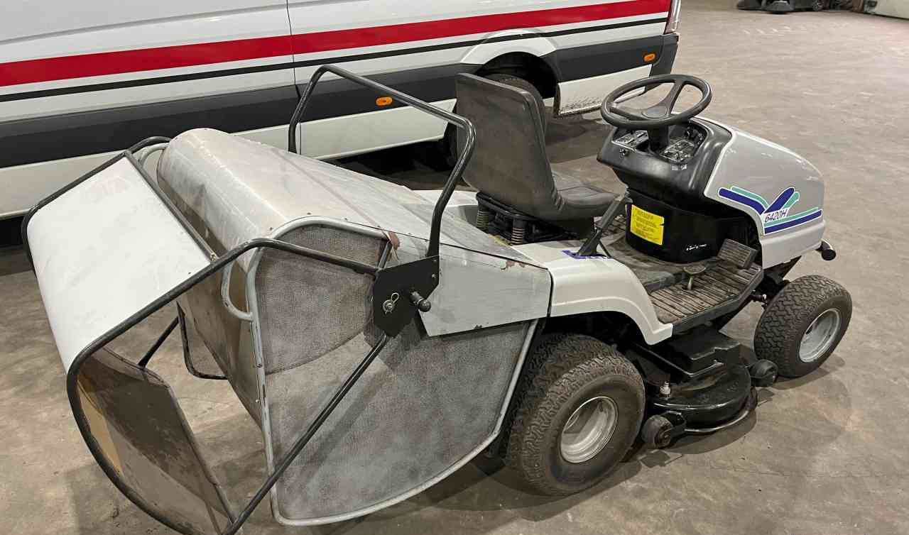 Gazonmaaier, Honda maaitrekker, zelfrijder, zelfrijdend, grasmaaier, diversen - Газонокосилка: фото 3 Gazonmaaier, Honda maaitrekker, zelfrijder, zelfrijdend, grasmaaier, diversen - Газонокосилка: фото 3