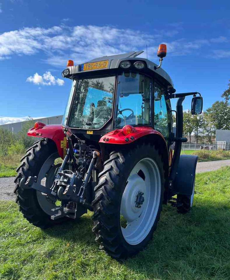 Massey Ferguson 5609 Dyna-4 Essential - Трактор: фото 4 Massey Ferguson 5609 Dyna-4 Essential - Трактор: фото 4