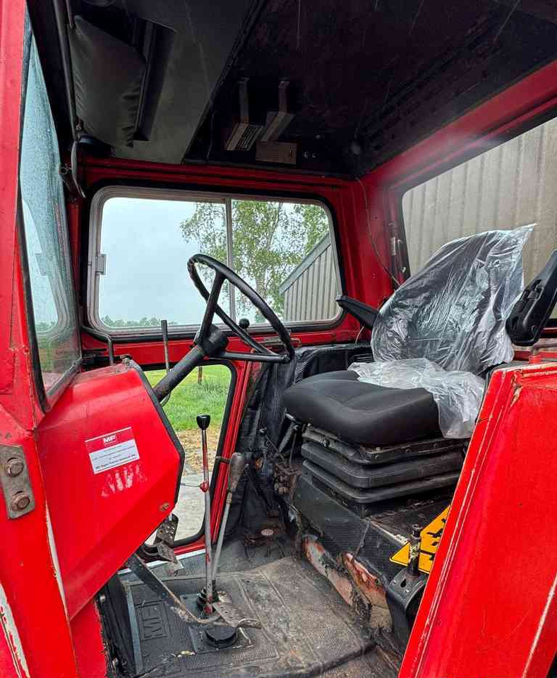 Massey Ferguson 575 - Трактор: фото 5 Massey Ferguson 575 - Трактор: фото 5