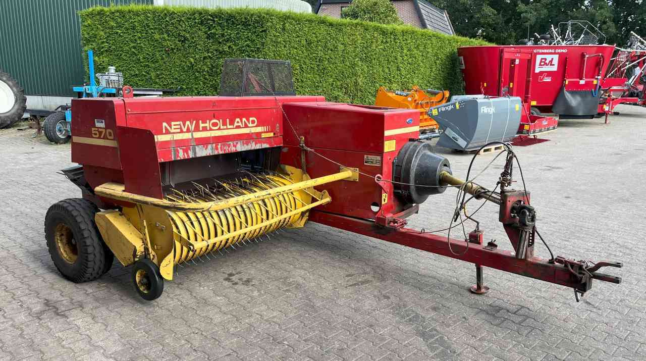 New Holland 570 Balepers pers pakkenperk weidebouwmachines - Пресс-подборщик тюковый: фото 4 New Holland 570 Balepers pers pakkenperk weidebouwmachines - Пресс-подборщик тюковый: фото 4
