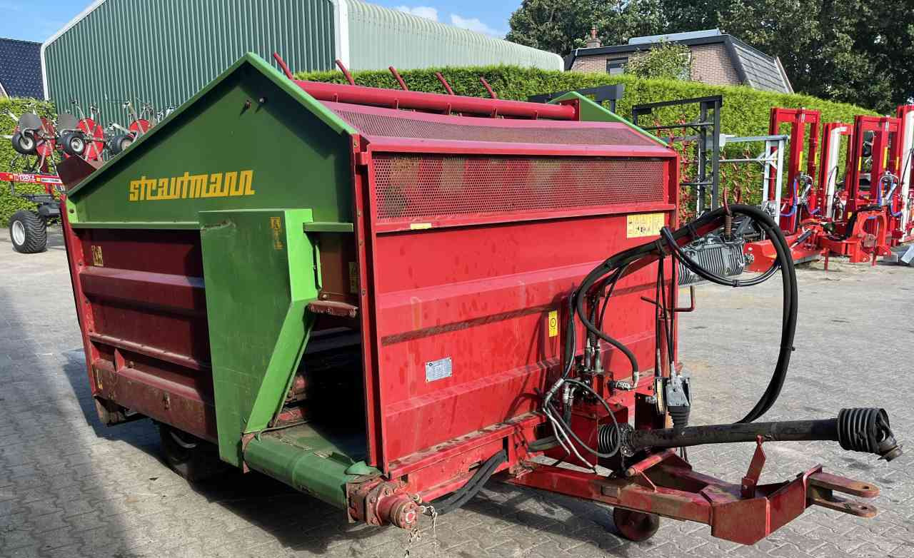 Strautmann BVW Blokkenwagen doseerwagen voermachines - Кормораздатчик: фото 4 Strautmann BVW Blokkenwagen doseerwagen voermachines - Кормораздатчик: фото 4