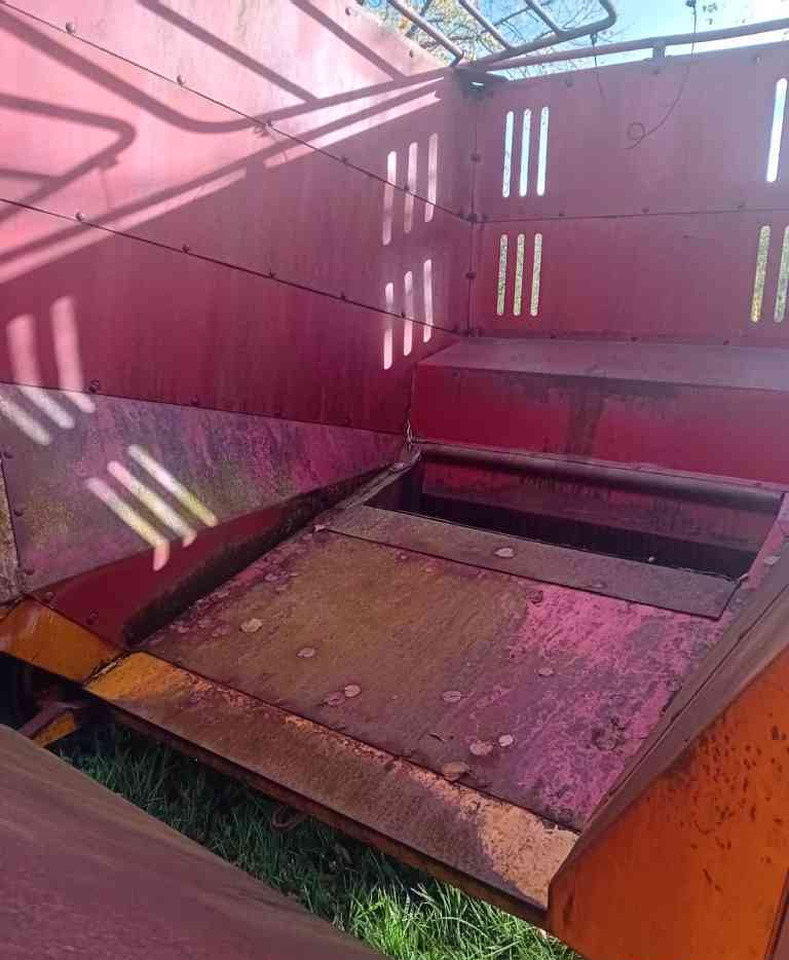 Taarup 1015 - Самозагружающийся прицеп: фото 4 Taarup 1015 - Самозагружающийся прицеп: фото 4