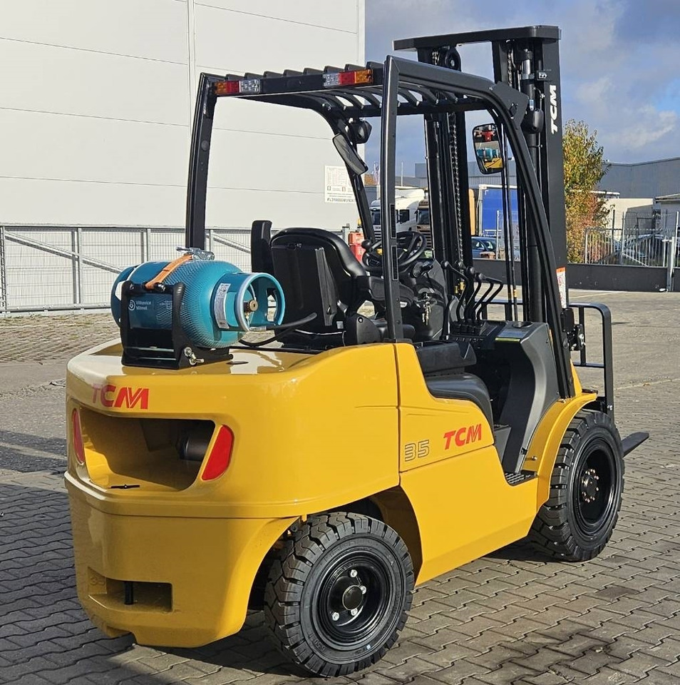 TCM FGE35-E2 BRAND NEW D3700mm  - Газовый погрузчик: фото 2 TCM FGE35-E2 BRAND NEW D3700mm  - Газовый погрузчик: фото 2