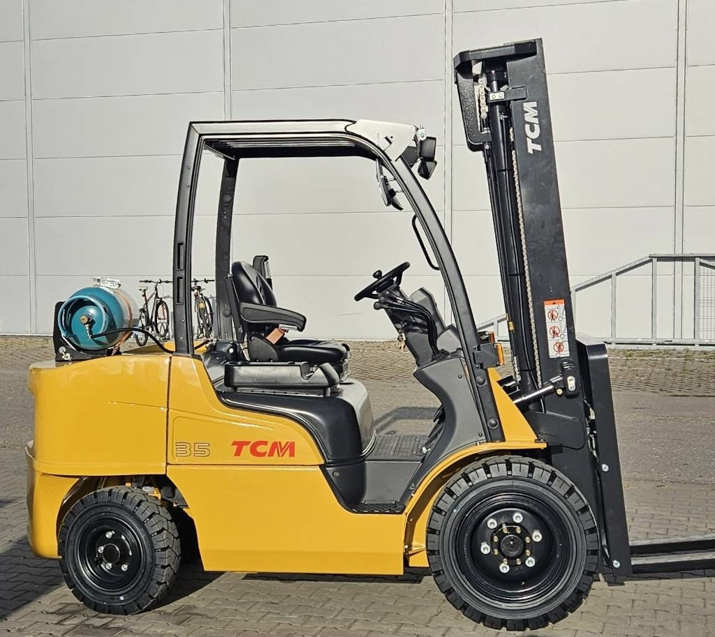 TCM FGE35-E2 BRAND NEW D3700mm  - Газовый погрузчик: фото 1 TCM FGE35-E2 BRAND NEW D3700mm  - Газовый погрузчик: фото 1