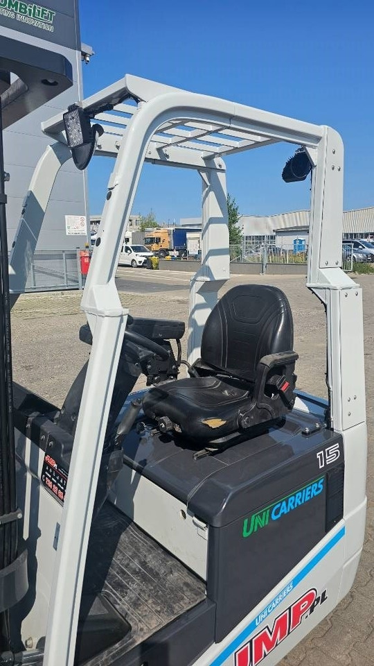 UniCarriers A1N1L15Q DRIVE-IN CAB  - Электропогрузчик: фото 4 UniCarriers A1N1L15Q DRIVE-IN CAB  - Электропогрузчик: фото 4