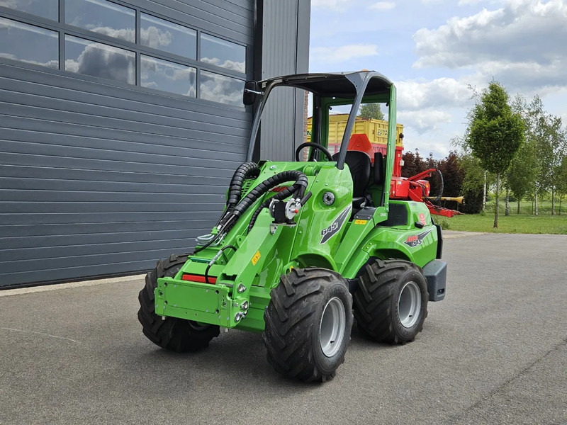 Гусеничный мини-погрузчик Avant 645i Rental mini-shovel: фото 10