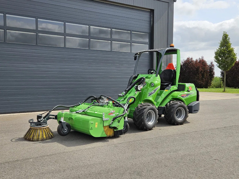 Гусеничный мини-погрузчик Avant 645i Rental mini-shovel: фото 10 Гусеничный мини-погрузчик Avant 645i Rental mini-shovel: фото 10