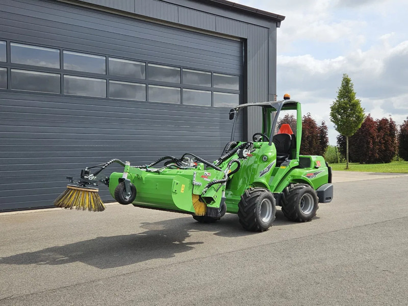 Гусеничный мини-погрузчик Avant 645i Rental mini-shovel: фото 11 Гусеничный мини-погрузчик Avant 645i Rental mini-shovel: фото 11