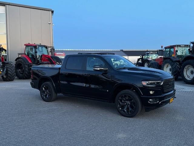 Dodge Ram 1500 Limited - Легковой автомобиль: фото 4 Dodge Ram 1500 Limited - Легковой автомобиль: фото 4