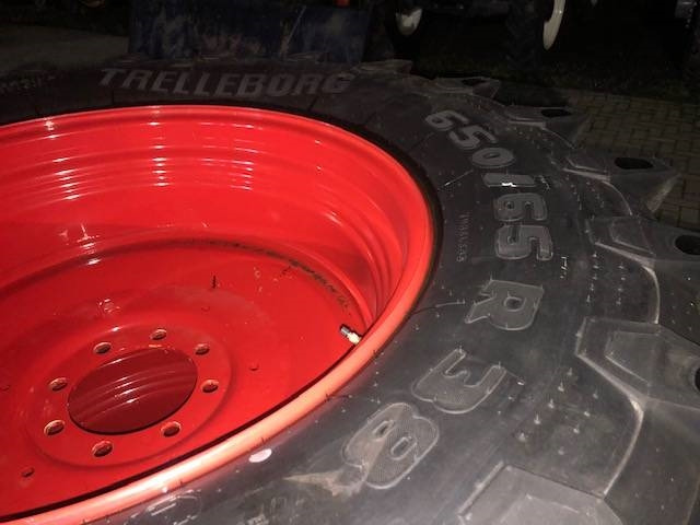 Trelleborg 650/65 R38 + 540/65 R28 TM800 - Шины и диски для Сельскохозяйственной техники: фото 4 Trelleborg 650/65 R38 + 540/65 R28 TM800 - Шины и диски для Сельскохозяйственной техники: фото 4