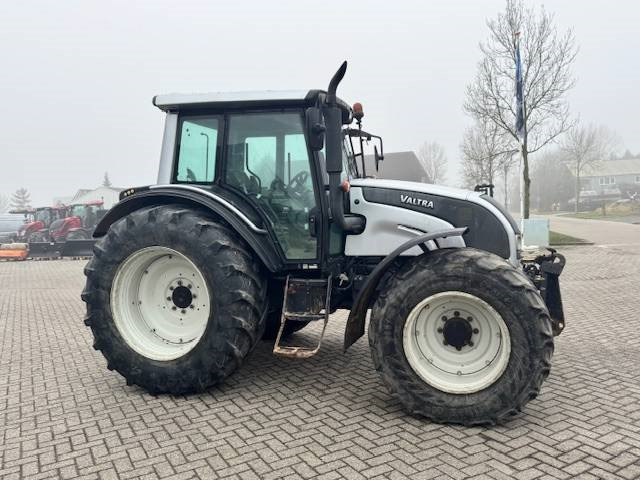 Valtra N141 hitech, Fronthef, Frontpto - Трактор: фото 4 Valtra N141 hitech, Fronthef, Frontpto - Трактор: фото 4