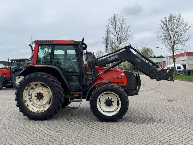 Valtra Valmet 6650 Hitech, voorlader, vloeistofkoppeling - Трактор: фото 4 Valtra Valmet 6650 Hitech, voorlader, vloeistofkoppeling - Трактор: фото 4