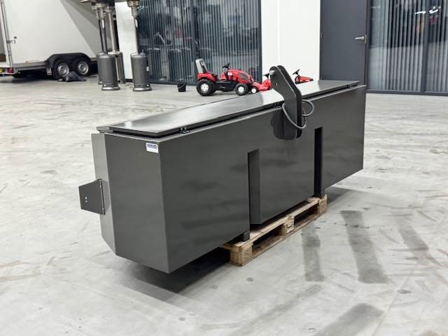 Fendt Frontkist, opbergbox - Запчасти для Сельскохозяйственной техники: фото 3 Fendt Frontkist, opbergbox - Запчасти для Сельскохозяйственной техники: фото 3