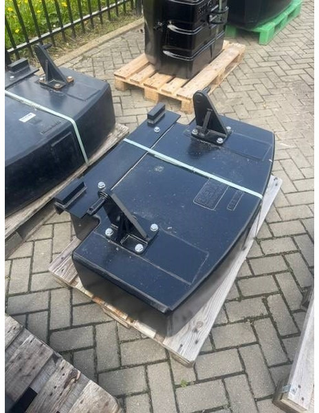 Gewichtenblok 600 KG achtergewicht , Rearweight - Запчасти для Сельскохозяйственной техники: фото 2 Gewichtenblok 600 KG achtergewicht , Rearweight - Запчасти для Сельскохозяйственной техники: фото 2