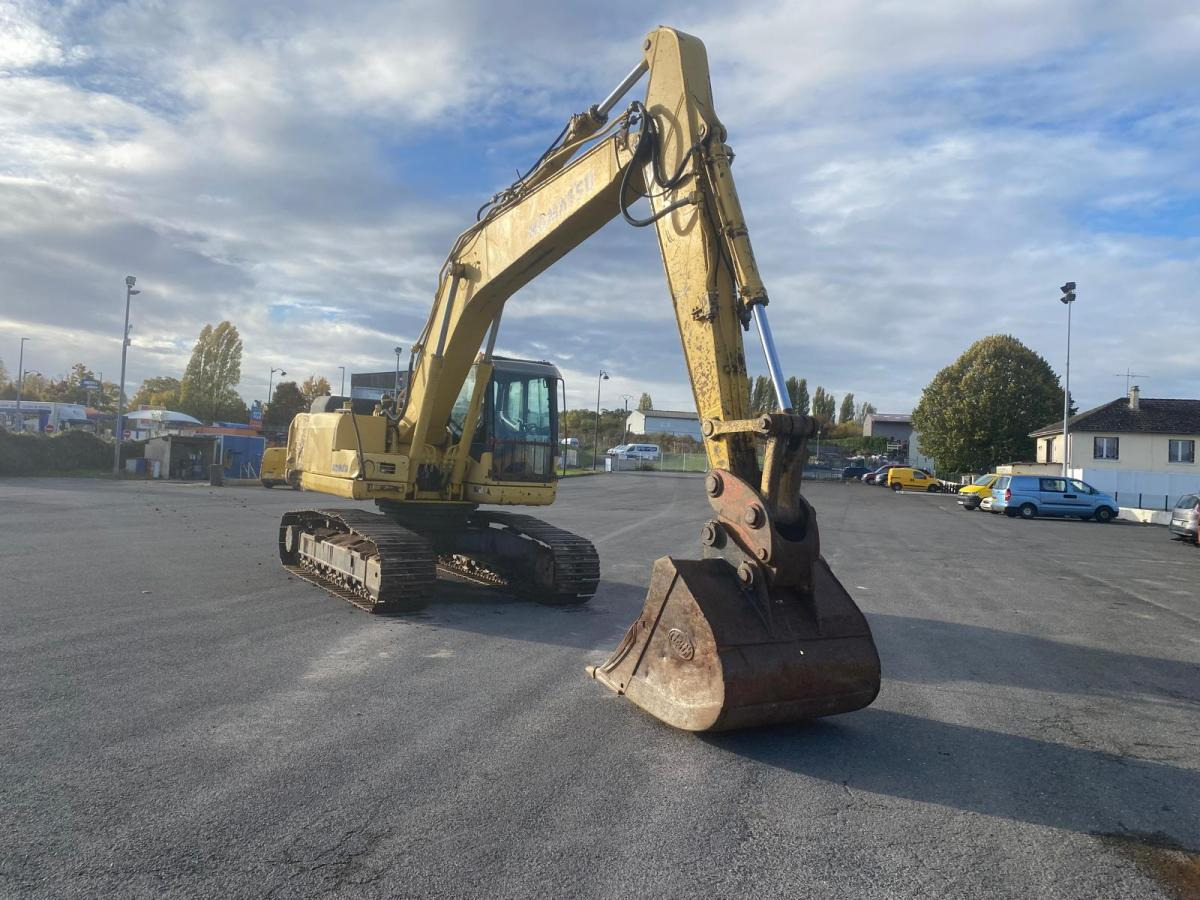 Komatsu PC210NLC-7 - Гусеничный экскаватор: фото 1 Komatsu PC210NLC-7 - Гусеничный экскаватор: фото 1