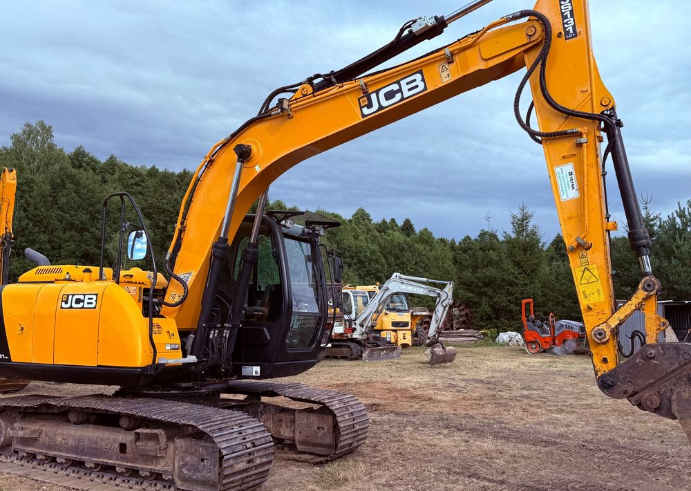 JCB JS 131 LC - Гусеничный экскаватор: фото 2 JCB JS 131 LC - Гусеничный экскаватор: фото 2