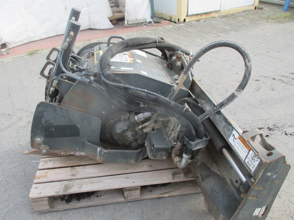 Bobcat 18 PLA - Скрепер: фото 3 Bobcat 18 PLA - Скрепер: фото 3