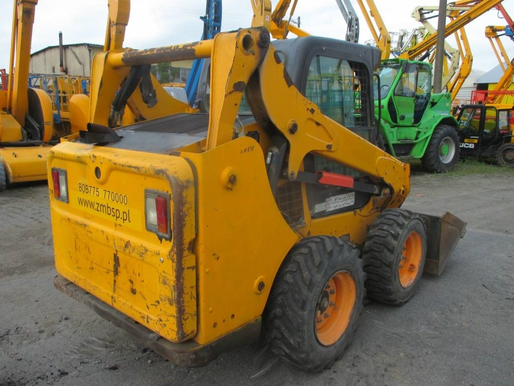 Мини-погрузчик с бортовым поворотом Bobcat S 530: фото 6