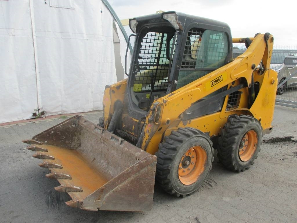 Bobcat S 530 - Мини-погрузчик с бортовым поворотом: фото 2 Bobcat S 530 - Мини-погрузчик с бортовым поворотом: фото 2