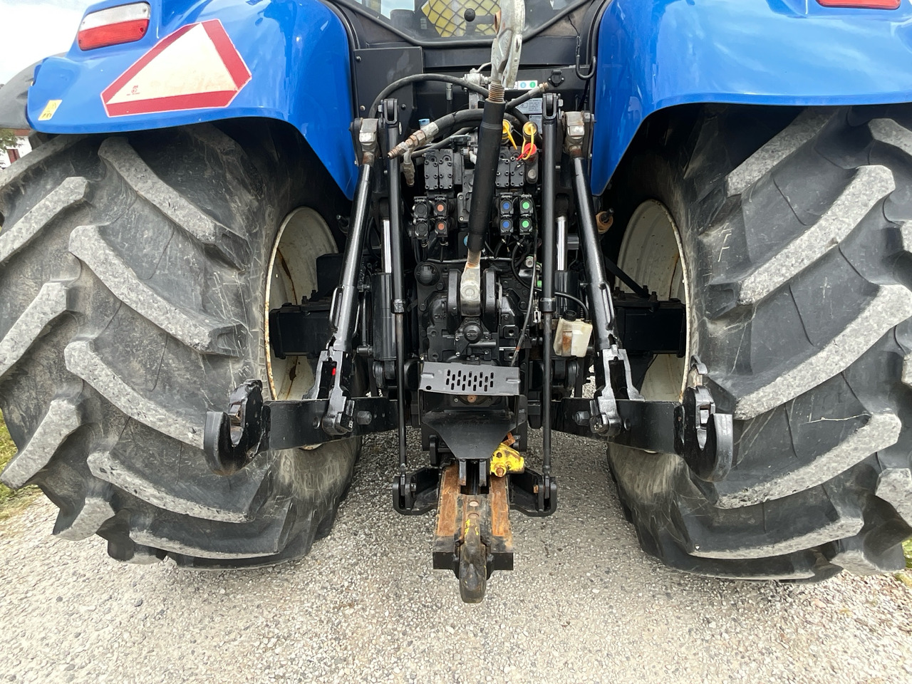 NEW HOLLAND T7 245 - Трактор: фото 5 NEW HOLLAND T7 245 - Трактор: фото 5
