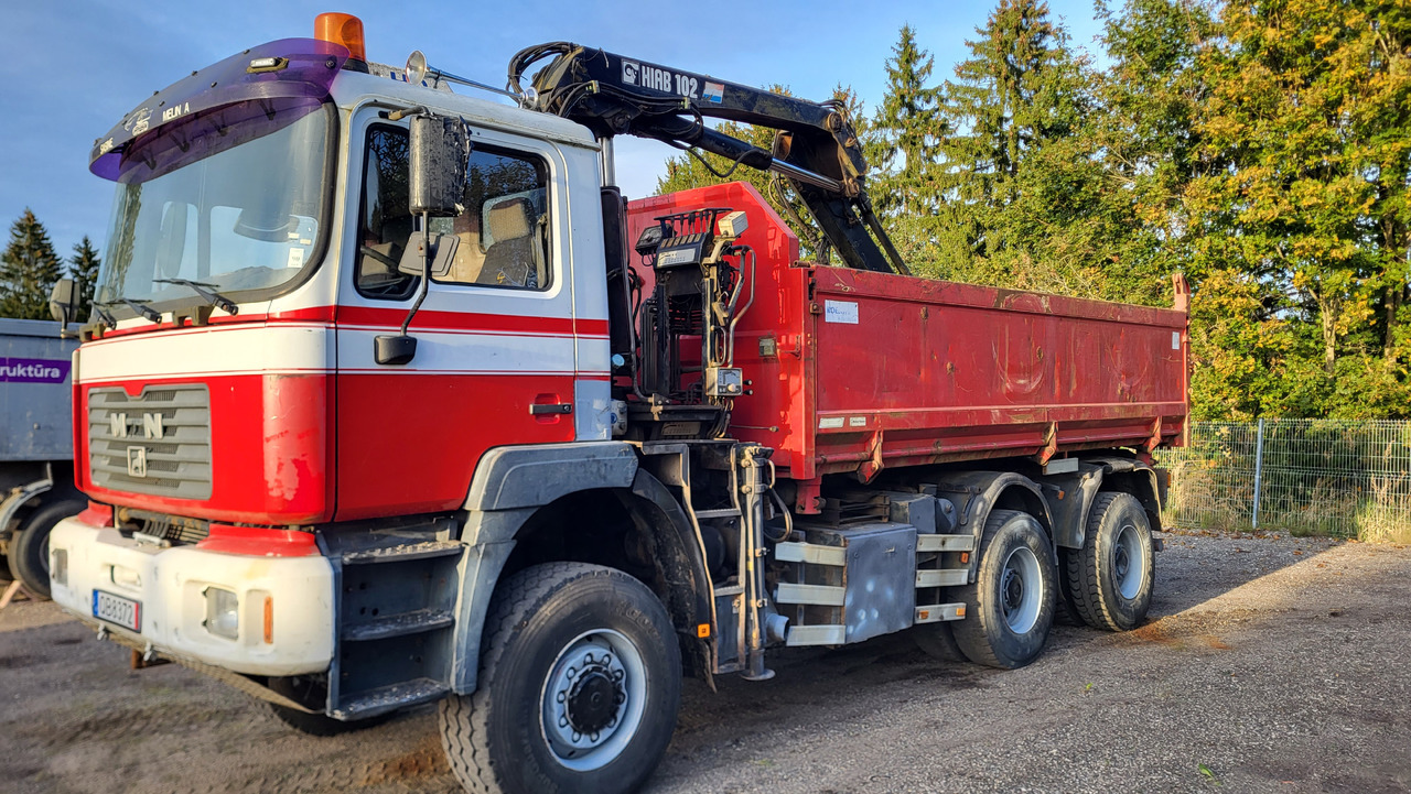 MAN 33.414 6X6 HIAB 102 33.414 - Самосвал: фото 1 MAN 33.414 6X6 HIAB 102 33.414 - Самосвал: фото 1