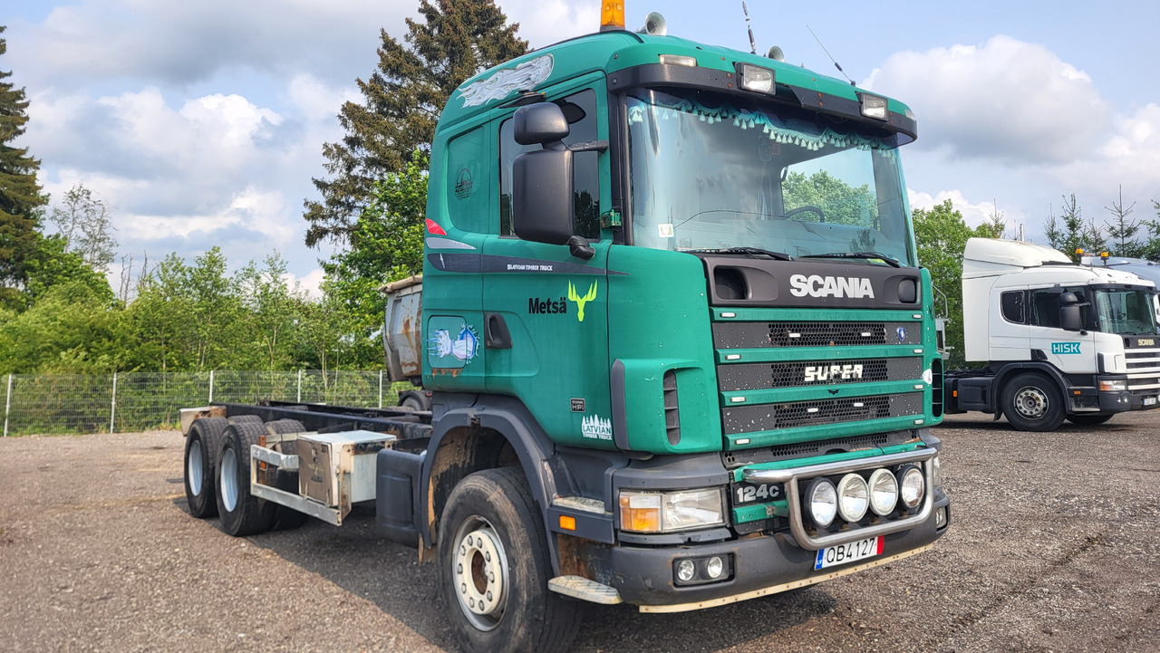 SCANIA R124 420 6X4 - Грузовик-шасси: фото 2 SCANIA R124 420 6X4 - Грузовик-шасси: фото 2