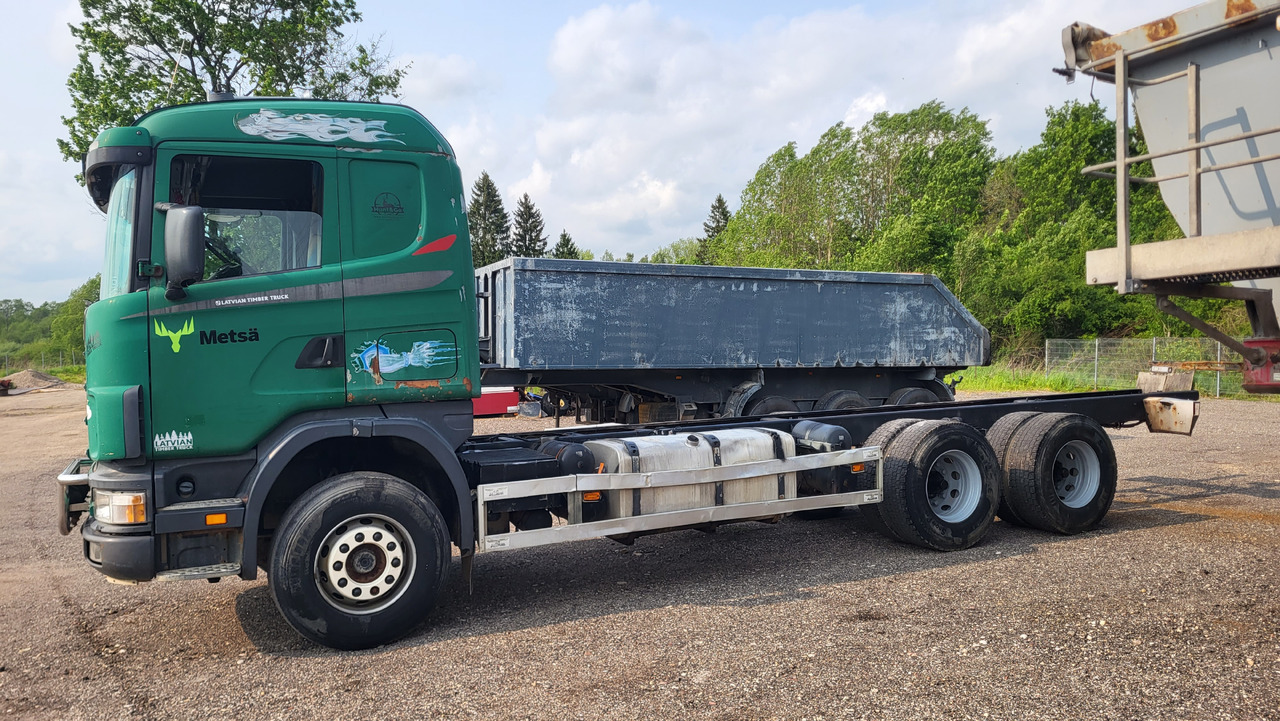 SCANIA R124 420 6X4 - Грузовик-шасси: фото 5 SCANIA R124 420 6X4 - Грузовик-шасси: фото 5