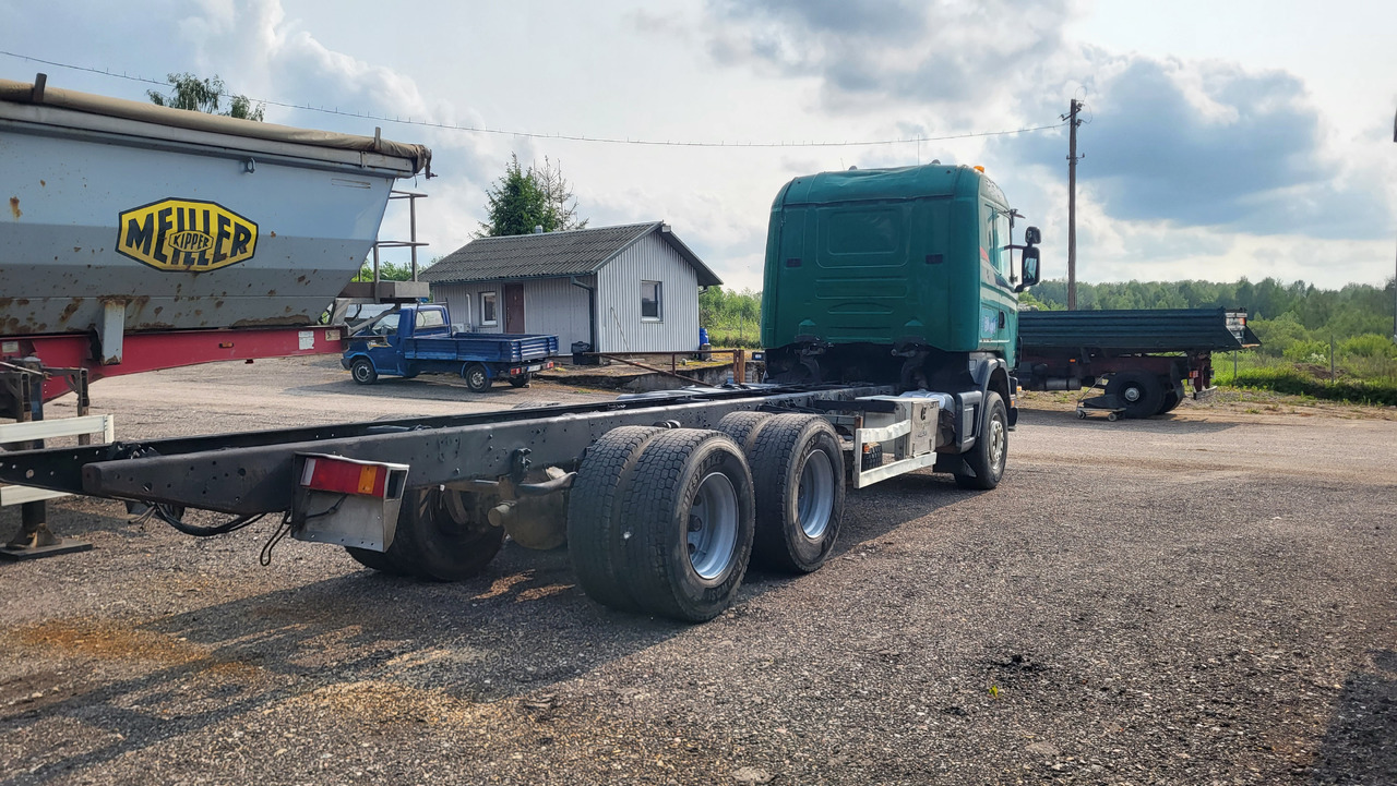 Грузовик-шасси SCANIA R124 420 6X4: фото 12 Грузовик-шасси SCANIA R124 420 6X4: фото 12