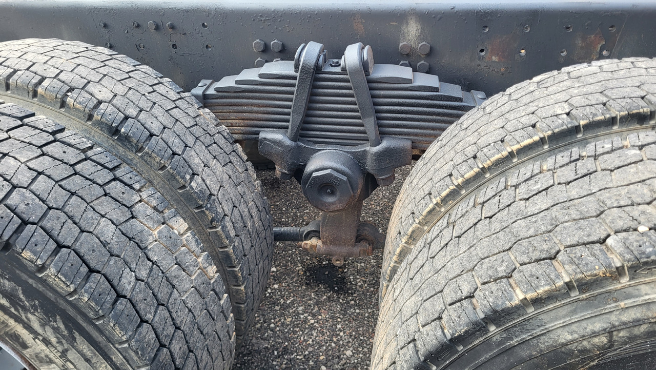 Грузовик-шасси SCANIA R124 420 6X4: фото 24 Грузовик-шасси SCANIA R124 420 6X4: фото 24