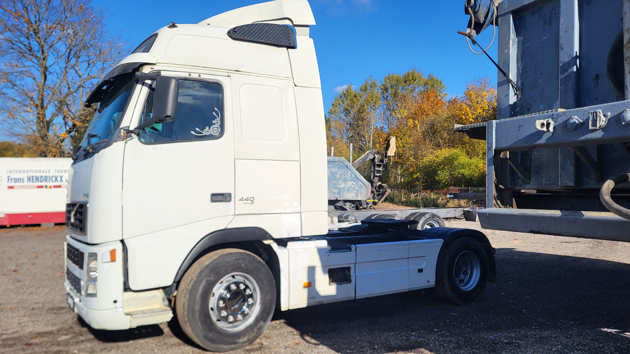 VOLVO FH 12 460 - Тягач: фото 4 VOLVO FH 12 460 - Тягач: фото 4