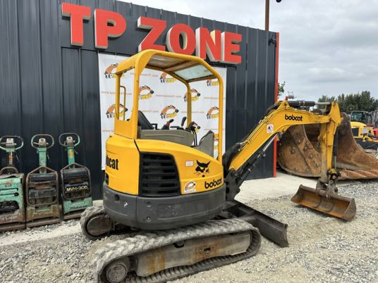 Bobcat E26 à 16900 € HT - Мини-экскаватор: фото 5 Bobcat E26 à 16900 € HT - Мини-экскаватор: фото 5