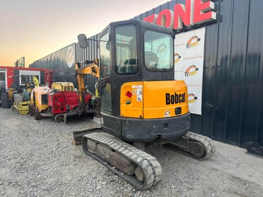 Bobcat E35 Cabine à 22500 € HT - Мини-экскаватор: фото 4 Bobcat E35 Cabine à 22500 € HT - Мини-экскаватор: фото 4