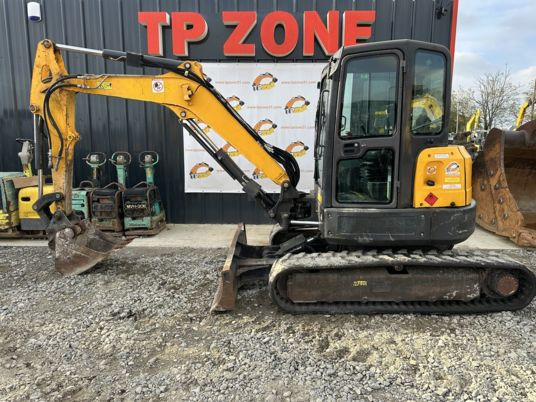 Bobcat E50 à 26900 € HT - Мини-экскаватор: фото 2 Bobcat E50 à 26900 € HT - Мини-экскаватор: фото 2