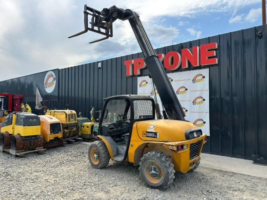 JCB 520-40 à 23500 € HT - Телескопический погрузчик: фото 4 JCB 520-40 à 23500 € HT - Телескопический погрузчик: фото 4