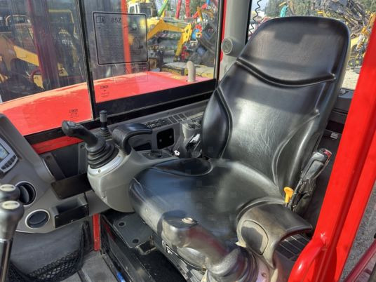 Гусеничный экскаватор JCB 85Z-1 à 37500 Euros HT: фото 7