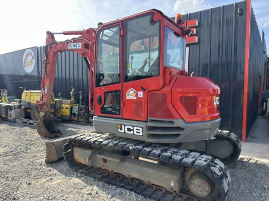 Гусеничный экскаватор JCB 85Z-1 à 37500 Euros HT: фото 9