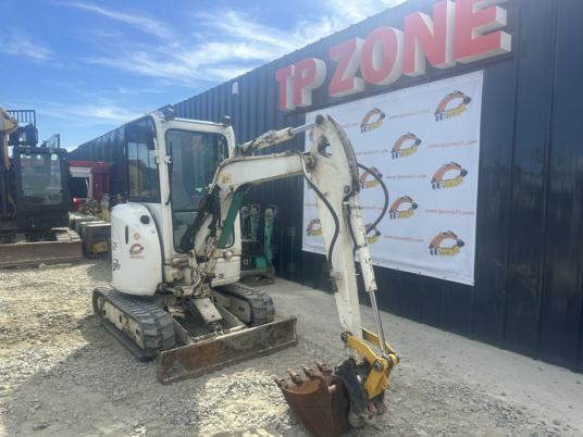 Komatsu PC26MR-3 cabine à 19500€ HT - Мини-экскаватор: фото 5 Komatsu PC26MR-3 cabine à 19500€ HT - Мини-экскаватор: фото 5