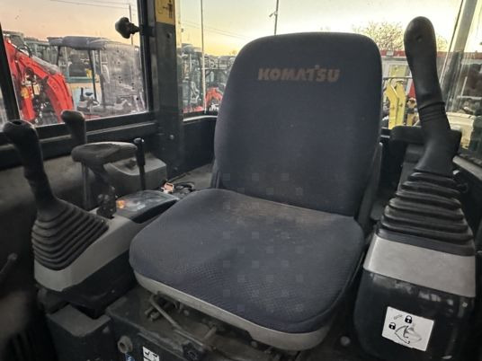 Komatsu PC55MR-3 Balancier long à 18 900 € HT - Мини-экскаватор: фото 3 Komatsu PC55MR-3 Balancier long à 18 900 € HT - Мини-экскаватор: фото 3