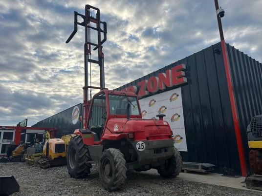 Manitou M26-4 4X4 à 18500 € HT - Вилочный погрузчик: фото 2 Manitou M26-4 4X4 à 18500 € HT - Вилочный погрузчик: фото 2
