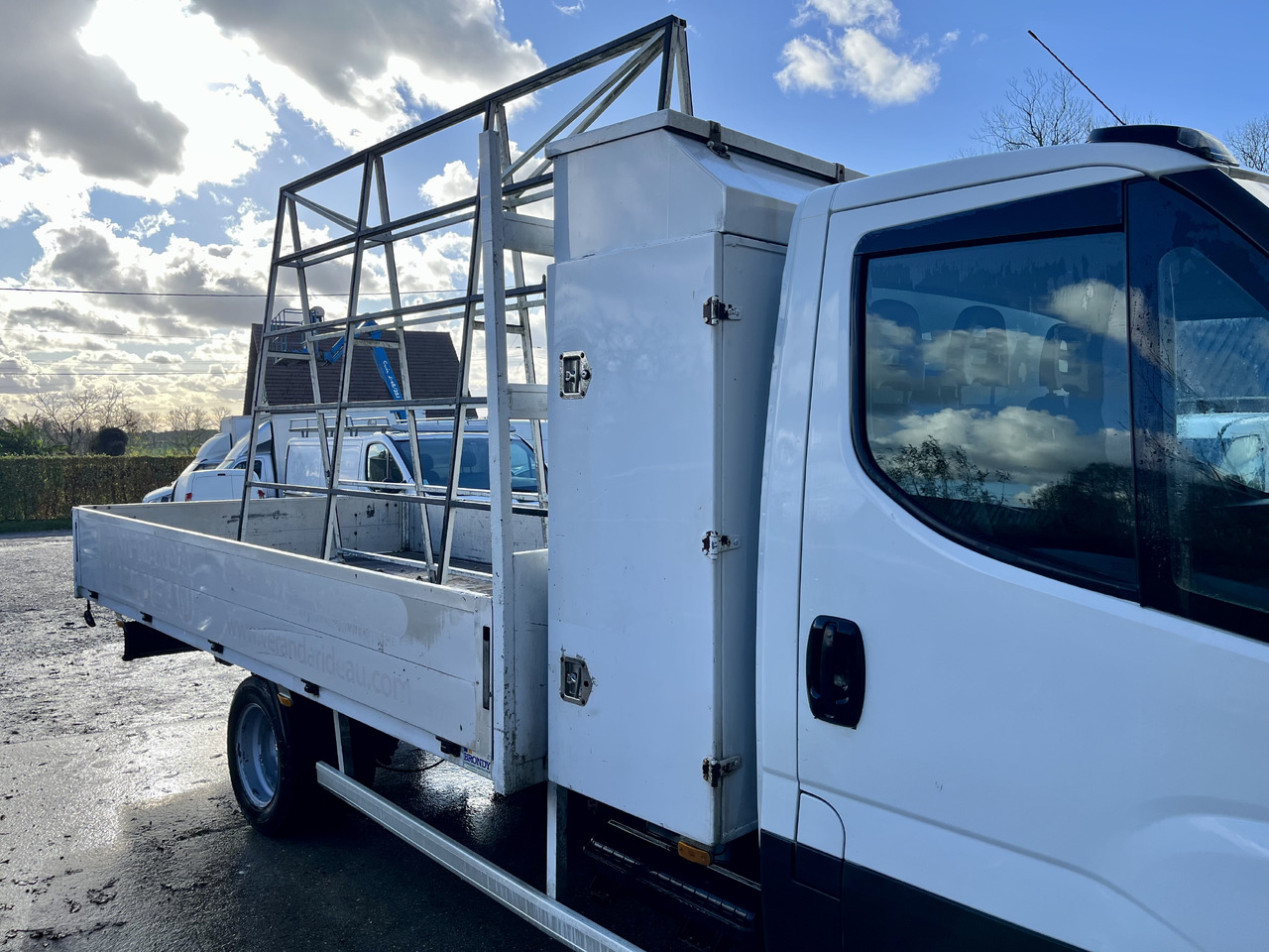 IVECO Daily 35-180 35c18 plateau - Малотоннажный бортовой грузовик: фото 5 IVECO Daily 35-180 35c18 plateau - Малотоннажный бортовой грузовик: фото 5