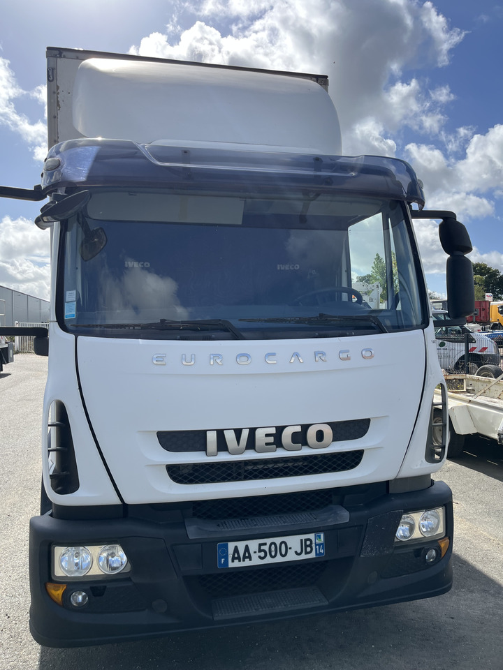 IVECO Eurocargo 120e28 - Грузовик с закрытым кузовом: фото 2 IVECO Eurocargo 120e28 - Грузовик с закрытым кузовом: фото 2