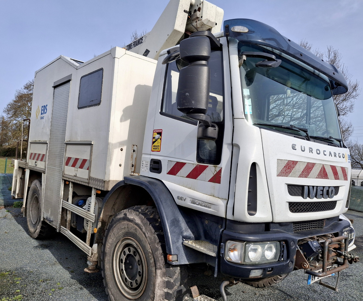 Iveco Eurocargo 150E28 4x4 nacelle Time 16M - Грузовик с подъемником: фото 2 Iveco Eurocargo 150E28 4x4 nacelle Time 16M - Грузовик с подъемником: фото 2