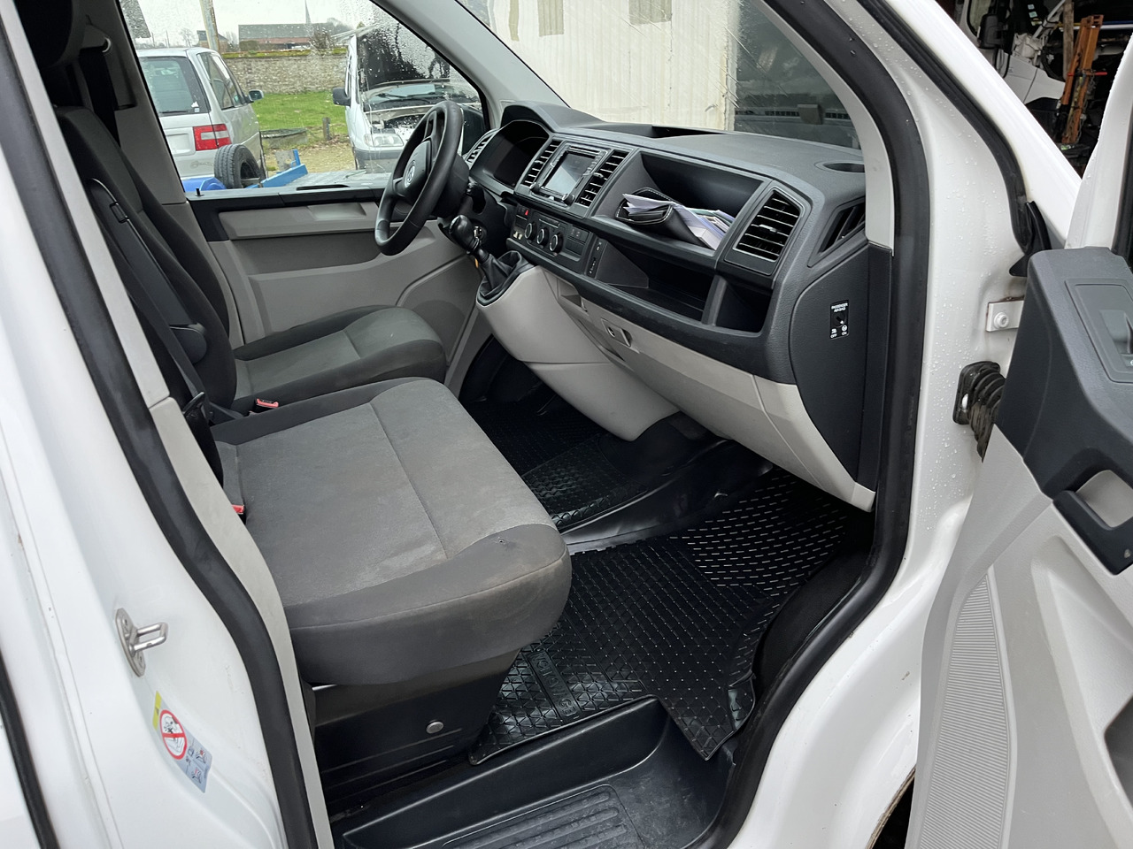 Volkswagen Transporter T6 2L tdi 150cv long 4 Motion 4x4 4motion - Цельнометаллический фургон: фото 5 Volkswagen Transporter T6 2L tdi 150cv long 4 Motion 4x4 4motion - Цельнометаллический фургон: фото 5