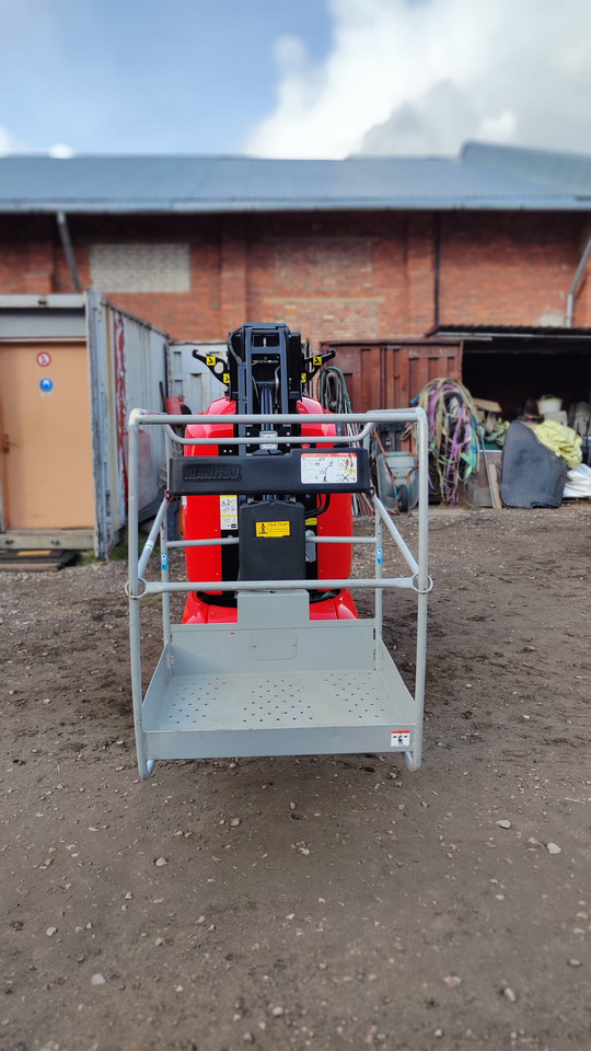 MANITOU 100 VJR - Вертикальный мачтовый подъемник: фото 3 MANITOU 100 VJR - Вертикальный мачтовый подъемник: фото 3