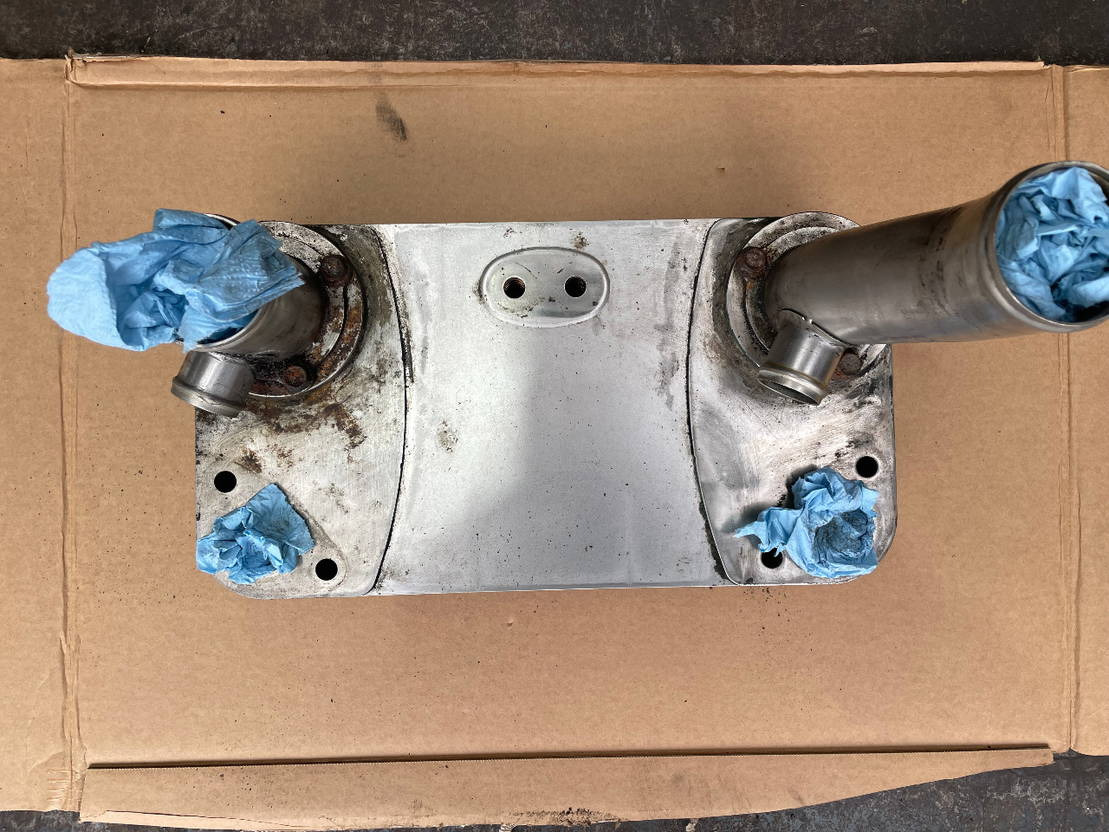 ZF ZF Ölkühler Wärmetauscher Getriebeölkühler Ecolife 6AP 1400 1700  - Масляный радиатор для Автобусов: фото 2 ZF ZF Ölkühler Wärmetauscher Getriebeölkühler Ecolife 6AP 1400 1700  - Масляный радиатор для Автобусов: фото 2